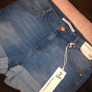 Size 11 Celebrity pink shorts